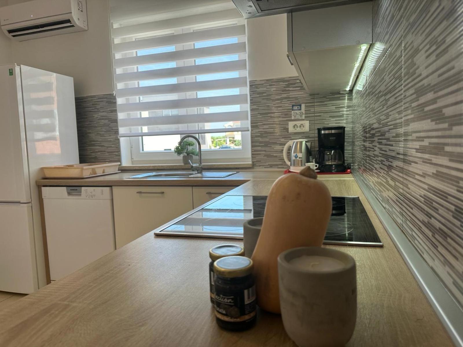 Brist Hills Apartment Pula