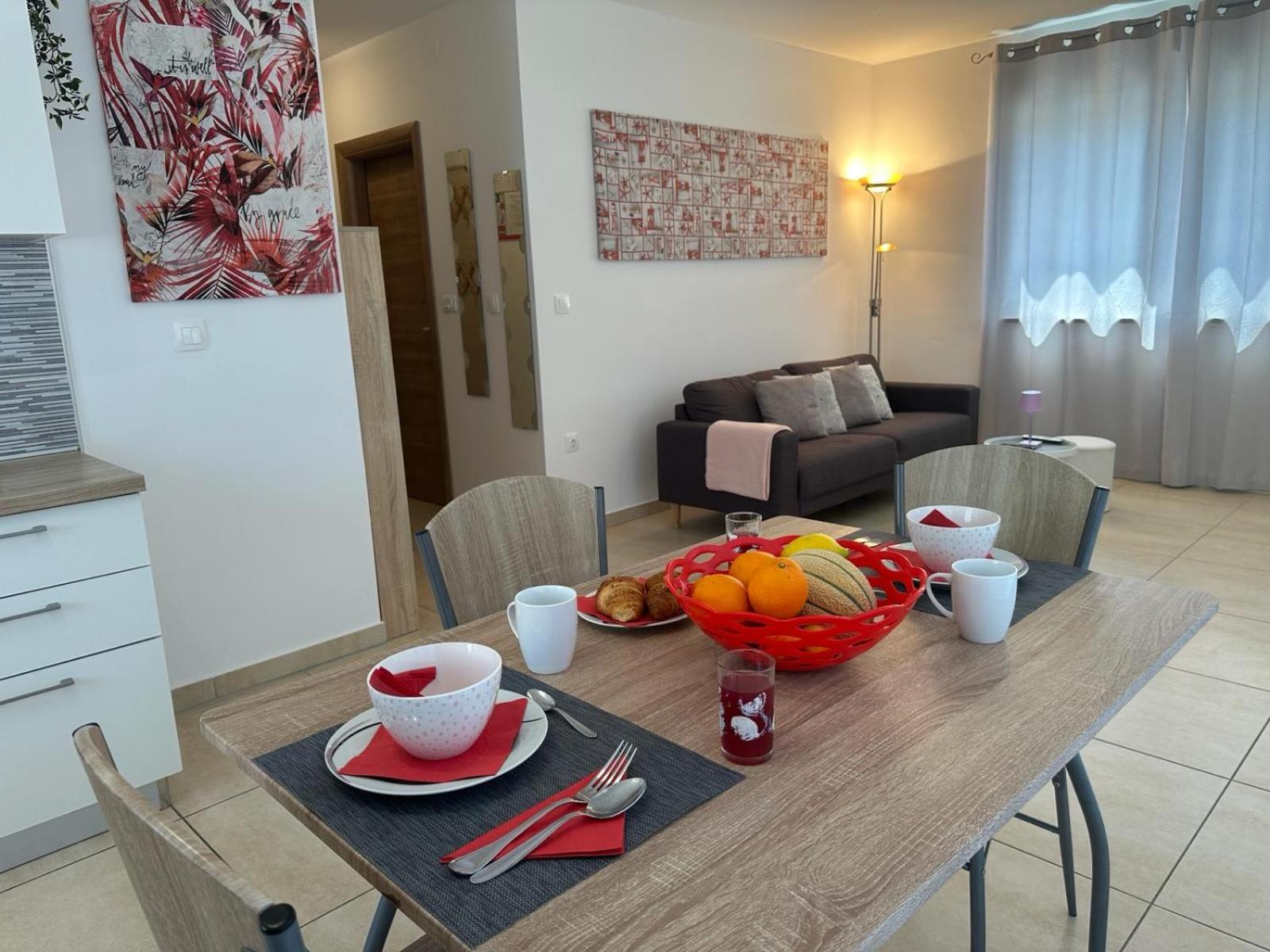Apartment Brist Hills Pula